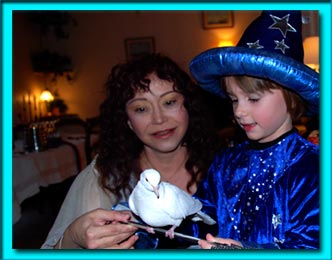 magicienne avec colombe
