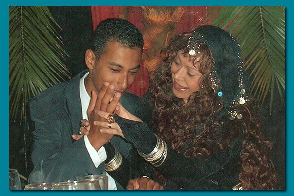 yaki la voyante en spectacle orientale